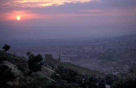 sere dyal 100 3inda rorob      tmata3 m3a fes